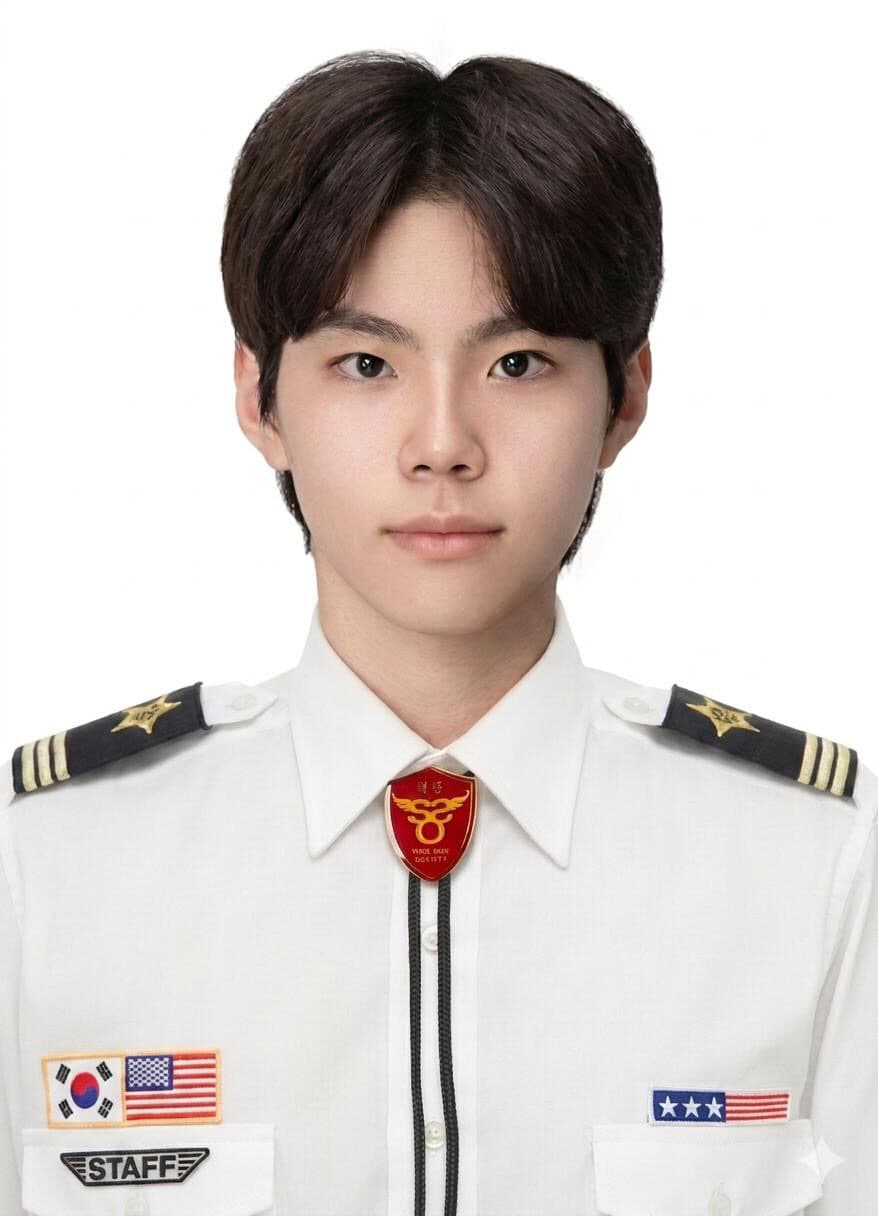 Shinho Lee