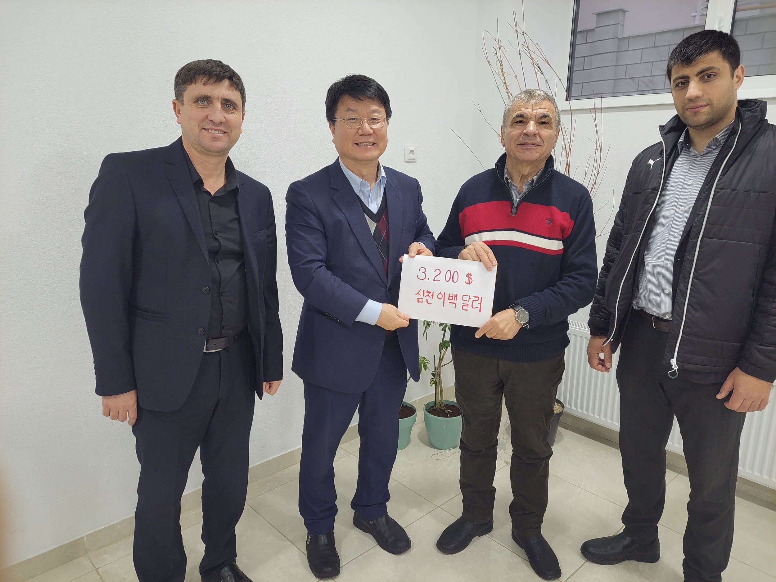 튀르키예 지진 피해자 성금 3200 달러 전달